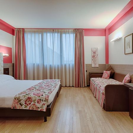 Hotel Continental Zola Predosa Esterno foto