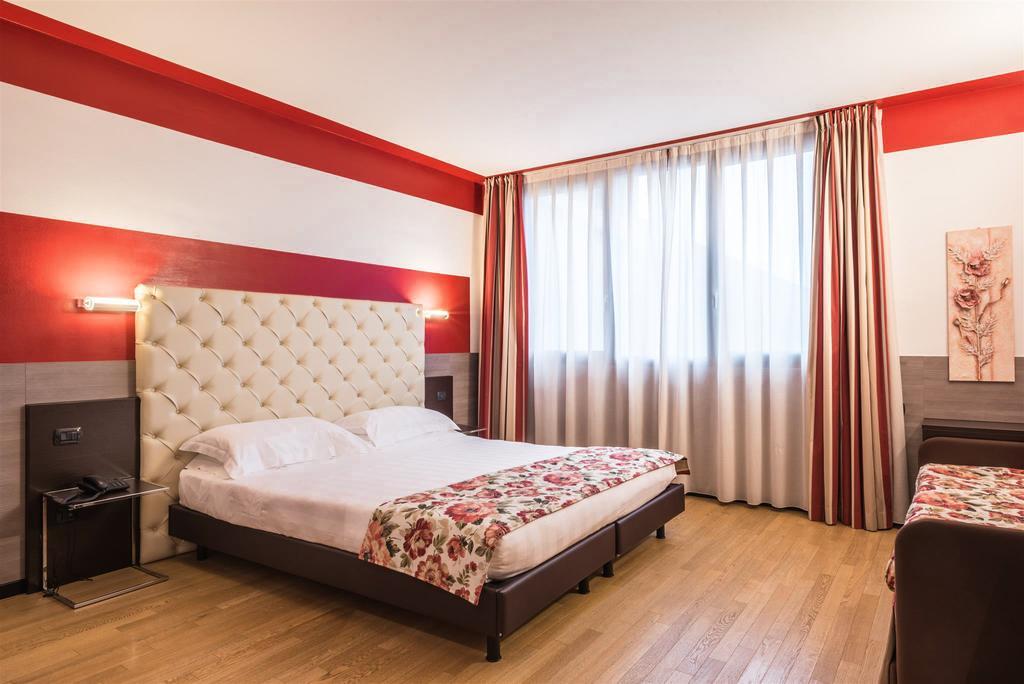 Hotel Continental Zola Predosa Esterno foto