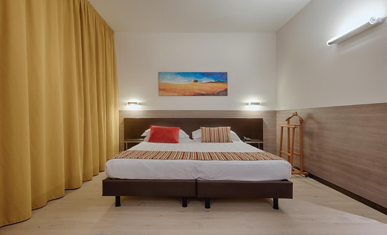 Hotel Continental Zola Predosa Esterno foto